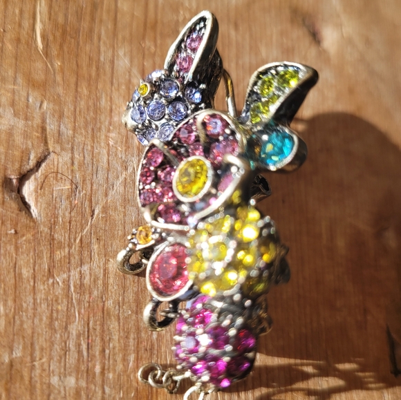 Heide Daus Garden Bunny Earrings - Picture 2 of 3